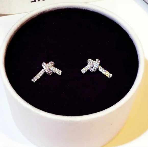 Sliver diamond bow earrings - Picture 2 of 3